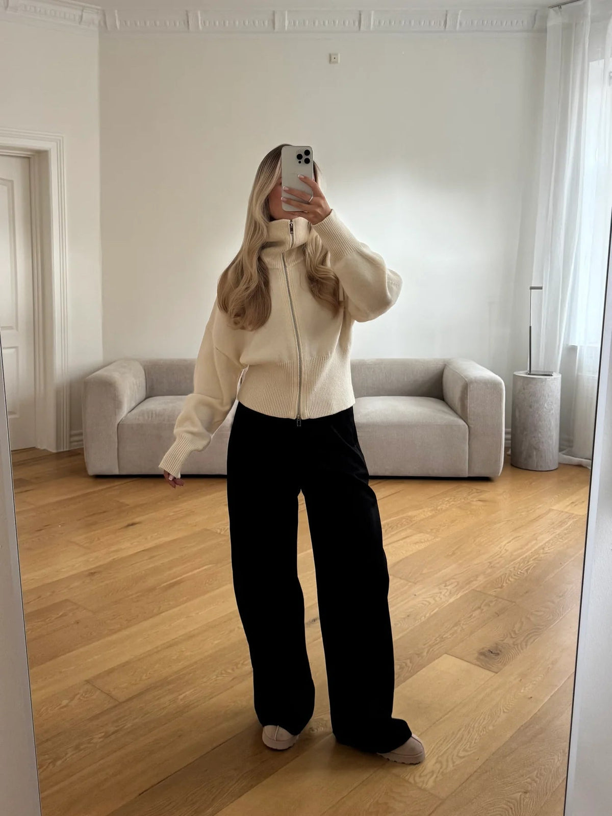 OLANE Double Zip Cropped Knit Cardigan WhiteSCardigan