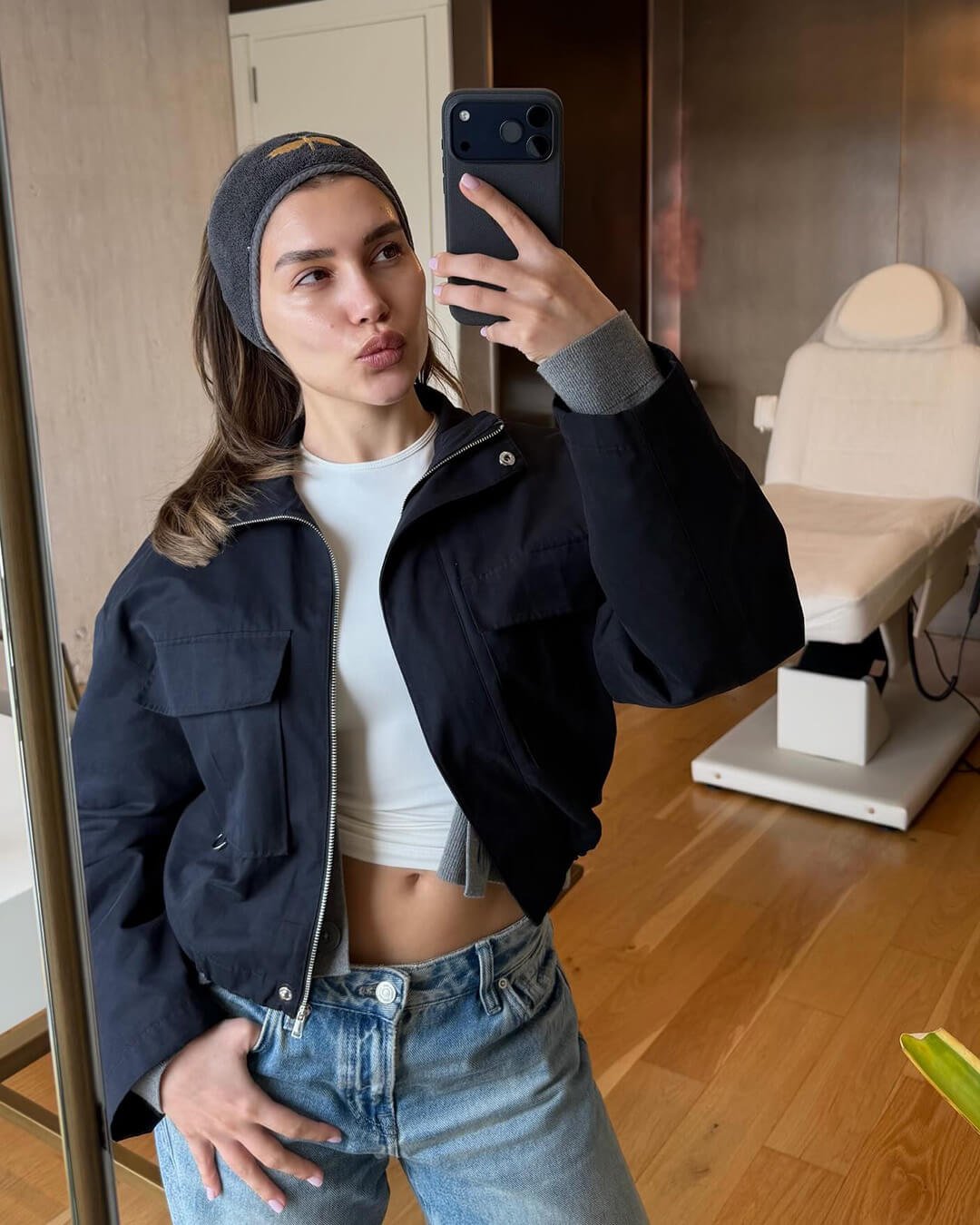 OLANE Zip Up Slouchy Cropped Jacket BlackSJacket