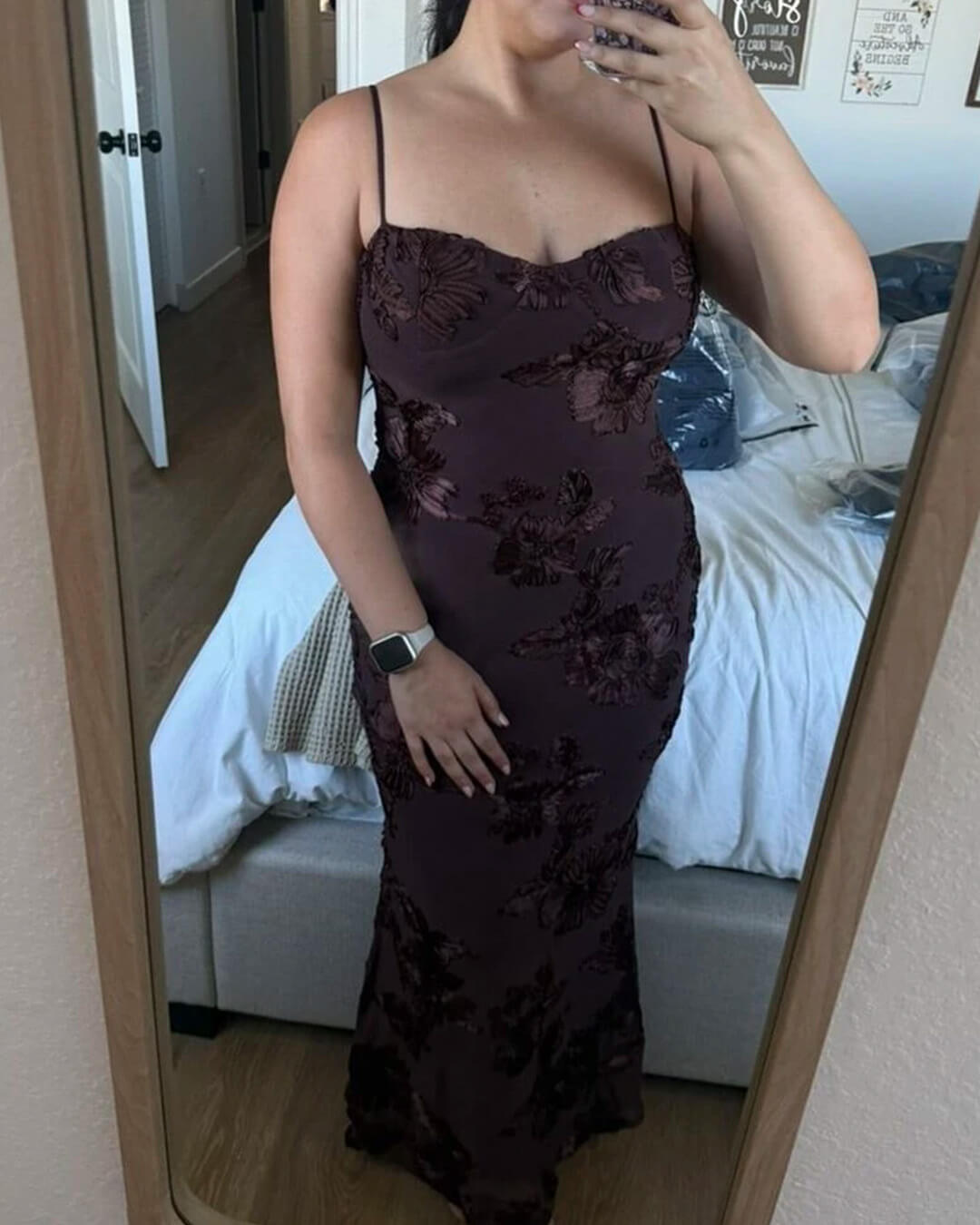 Bodycon Appliqué Tie-Back Evening Gown