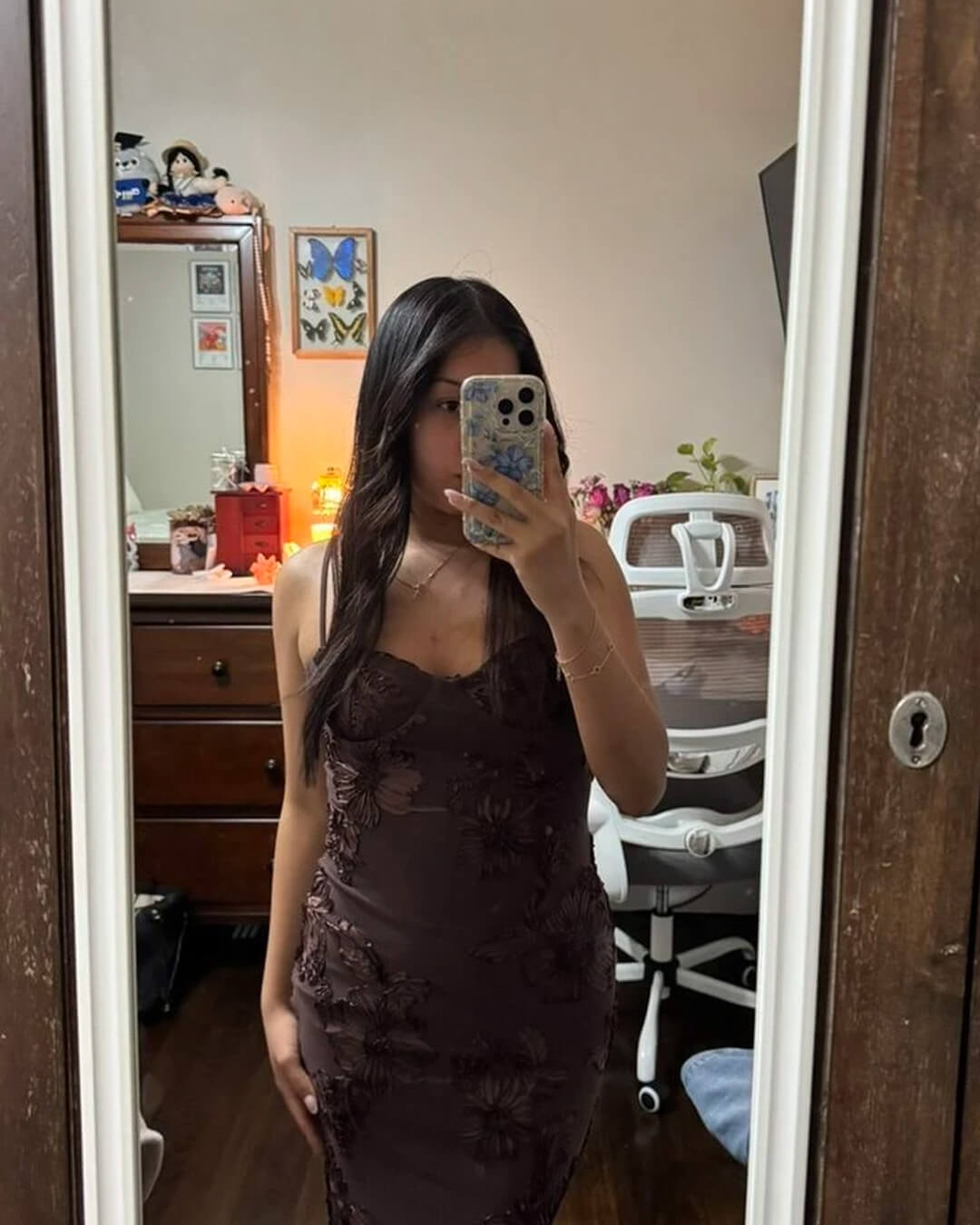 Bodycon Appliqué Tie-Back Evening Gown