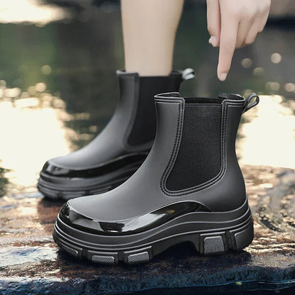 Olane Brand Chelsea Boots with Chunky Platform Black35Women's Boots