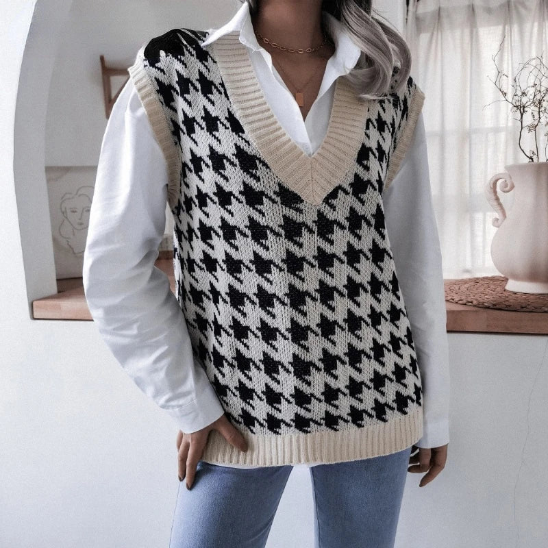 Olane Brand Knitted Sweater Vest Creme BlackSVests