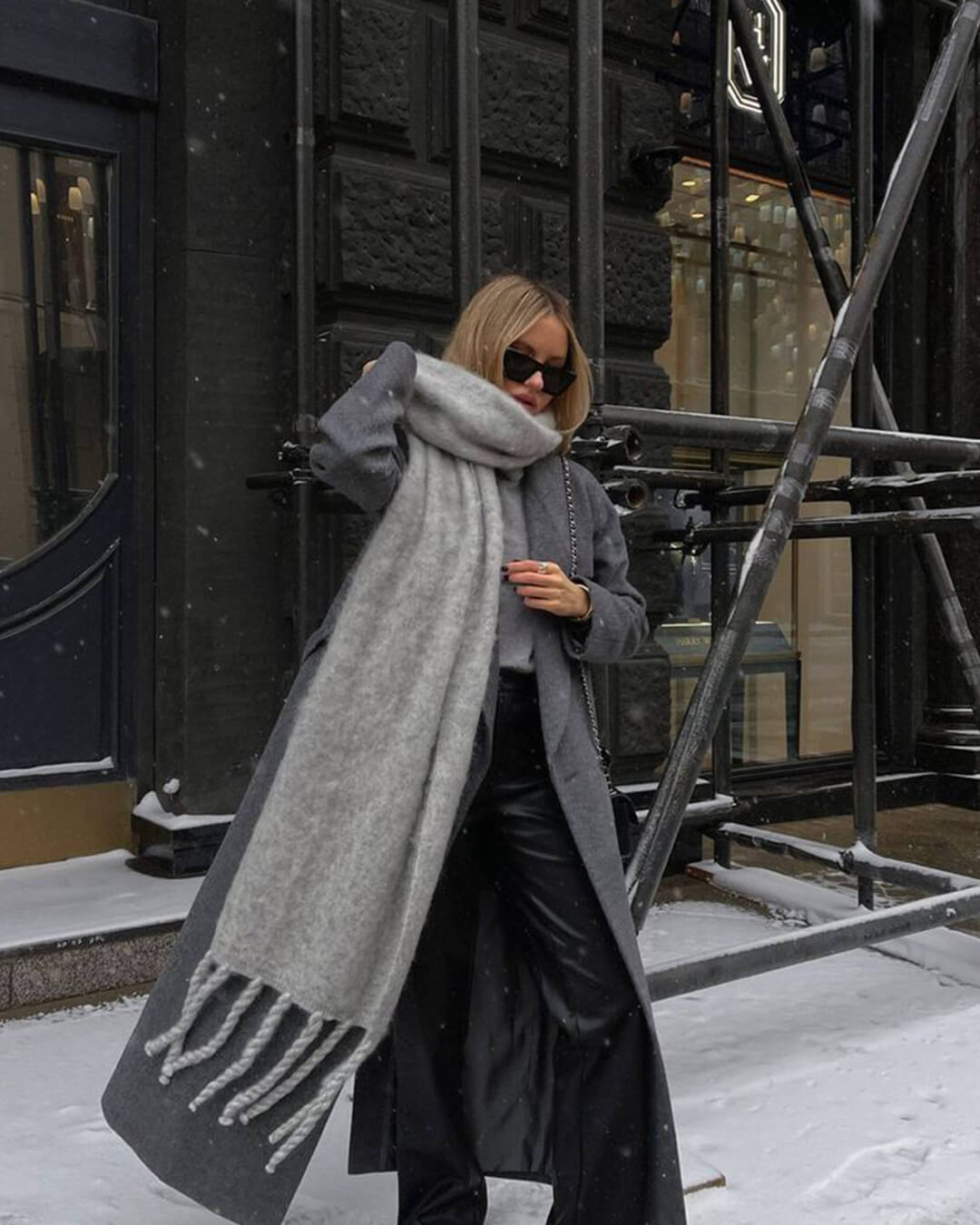 OLANE Lightweight Tasseled Winter Scarf GreyAccessories