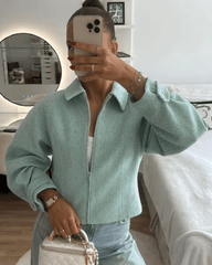 Veste courte zippée en tweed élégante