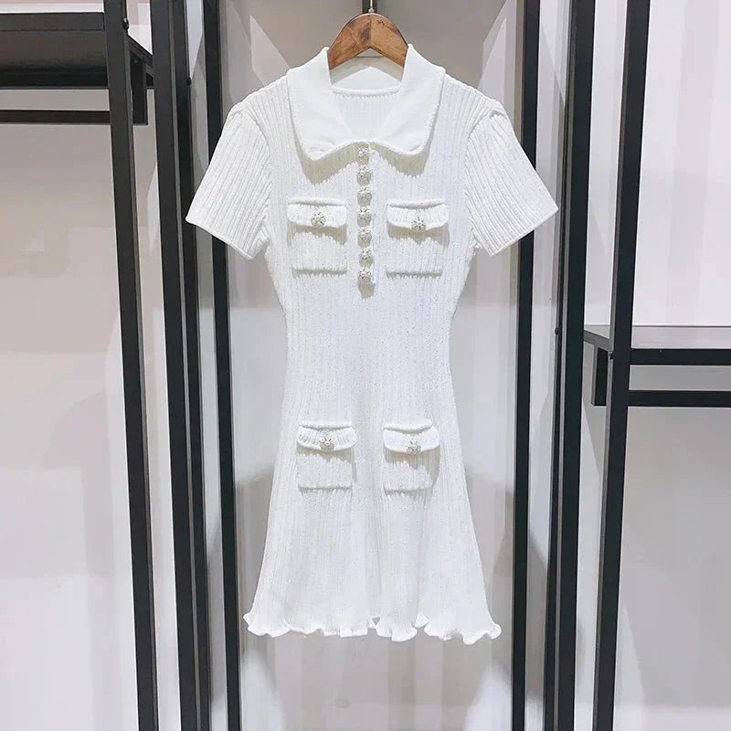 Robe mini en maille pailletée avec détails à volants