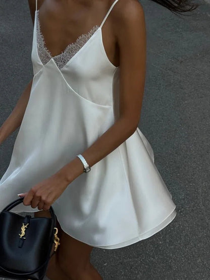Robe Cami Courte en Satin sans Manches