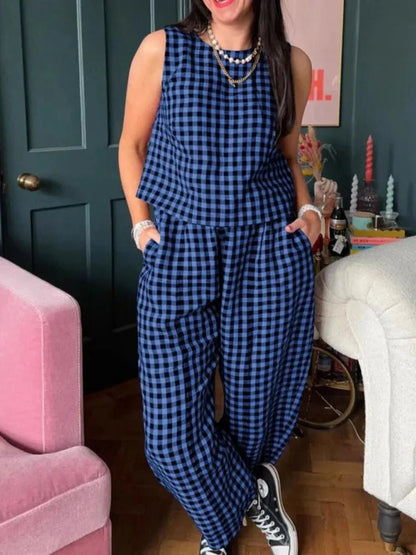 Stylish Plaid Sleeveless Vest Pant Set
