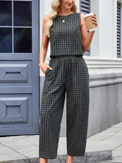 Stylish Plaid Sleeveless Vest Pant Set