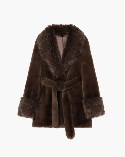 Manteau oversize ceinturé en fausse fourrure élégant